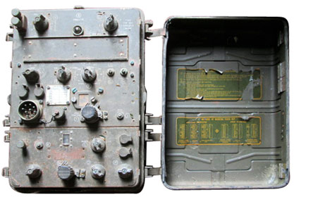 Embase antenne radio militaire MP 65 - Équipement auto